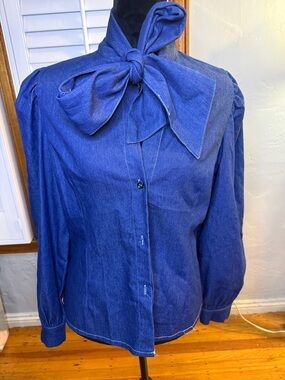 SHEIN Blue Bow-Tie Denim Button-Down Blouse